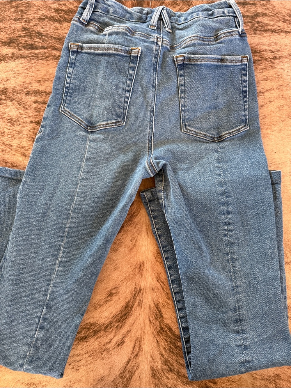 Good American Medium Blue Flare Jeans - Picture 3 of 3